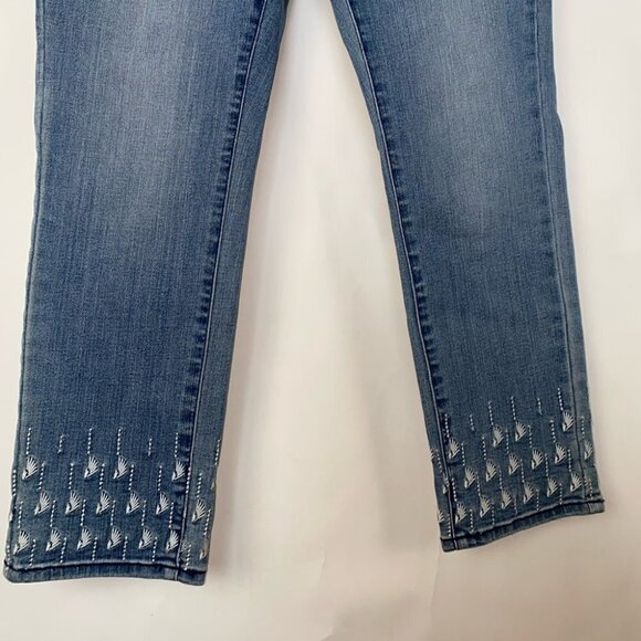 NYDJ Sheri Slim Ankle Palm Dot Embroidery HemJeans - Picture 14 of 15